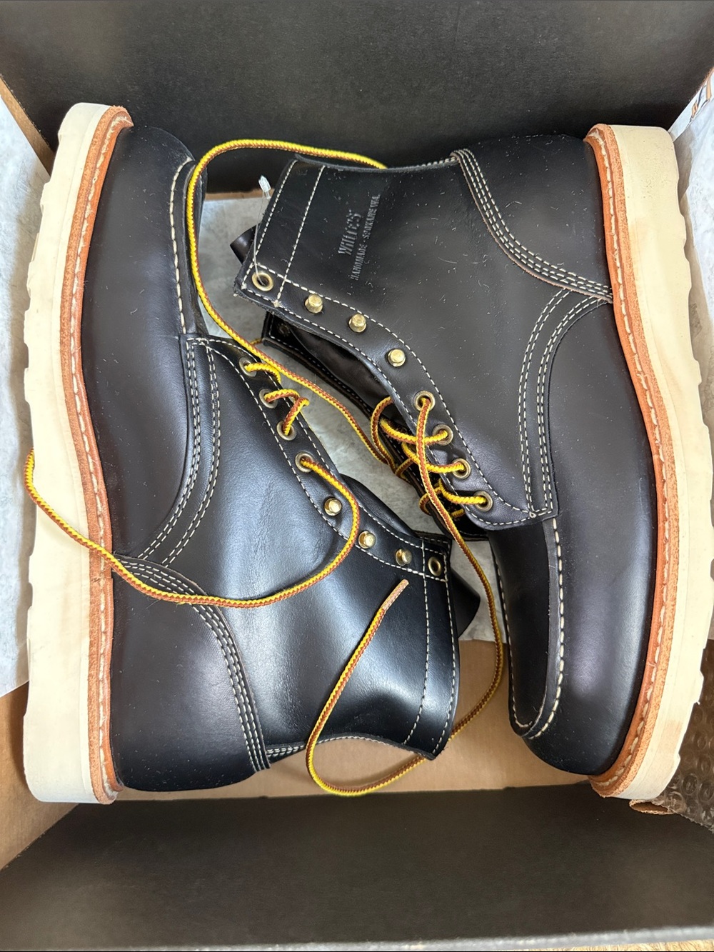 Whites boots. Perry select, 6 inch, perfect condition size 12